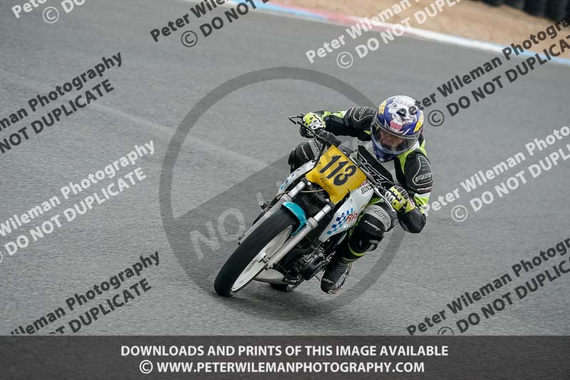 enduro digital images;event digital images;eventdigitalimages;mallory park;mallory park photographs;mallory park trackday;mallory park trackday photographs;no limits trackdays;peter wileman photography;racing digital images;trackday digital images;trackday photos